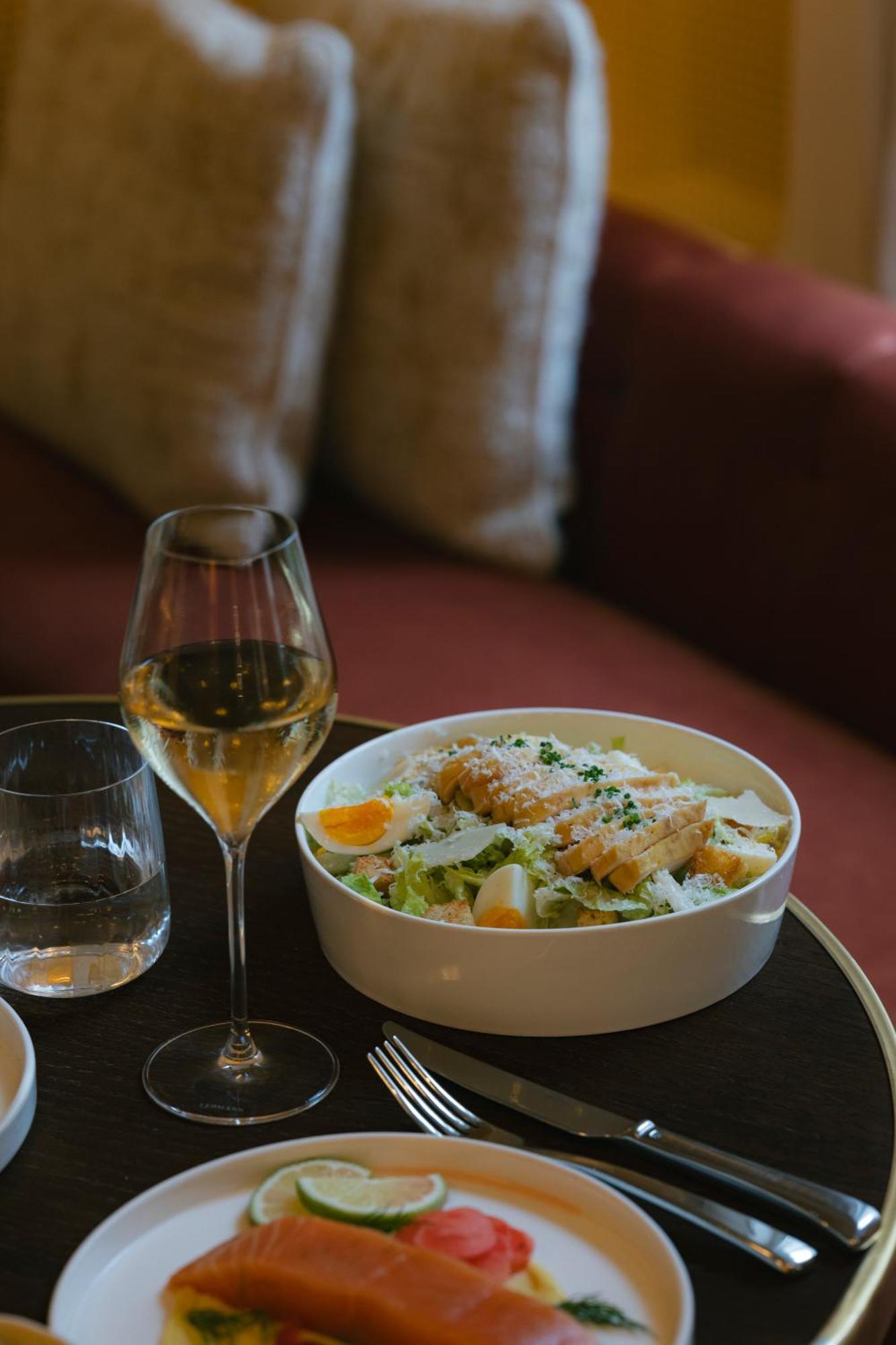 Chateau Des Fleurs & 5*