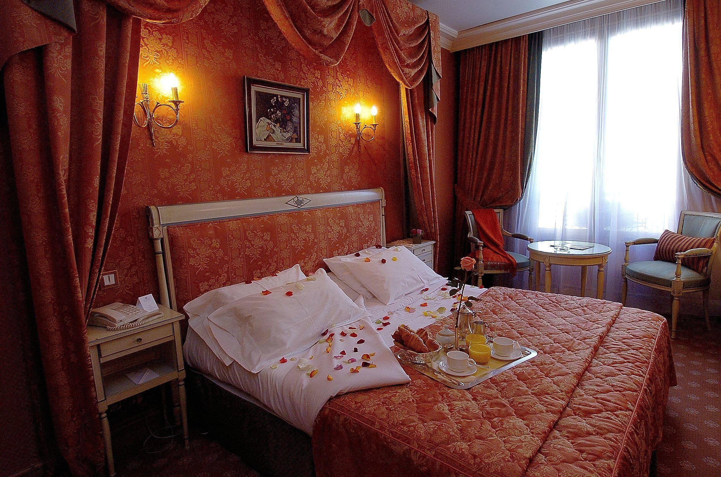 Chateau Des Fleurs & 5*