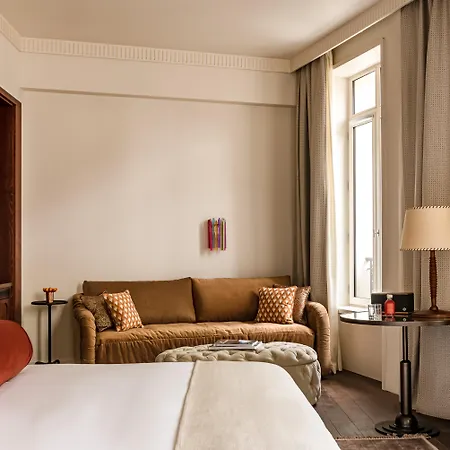 Hotel Chateau Des Fleurs & Parigi