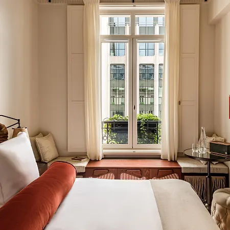 Chateau Des Fleurs & 5* Parigi