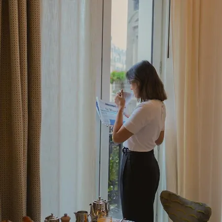Hotel Chateau Des Fleurs & Parigi
