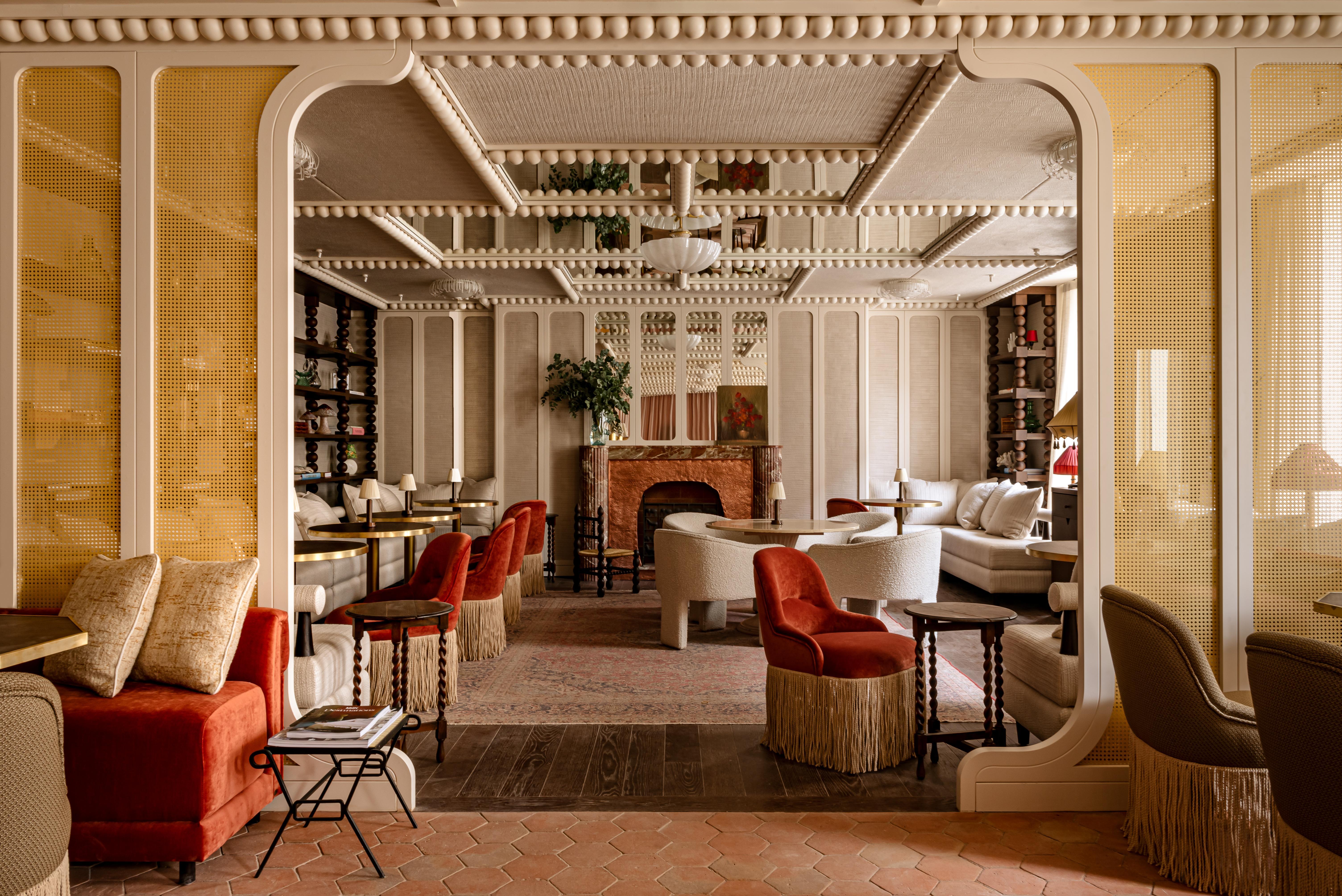 Chateau Des Fleurs Hotel