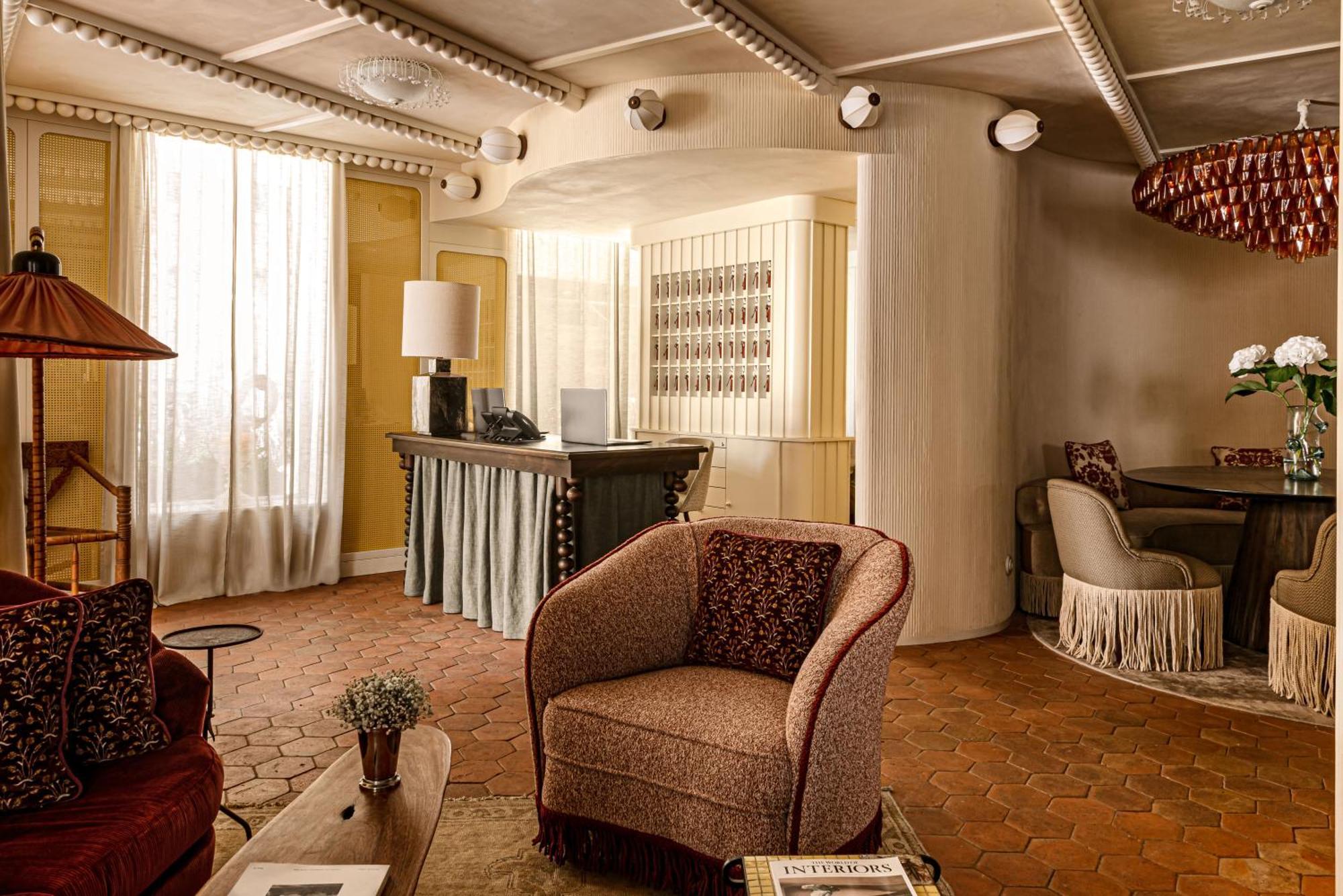 Chateau Des Fleurs Hotel 5*